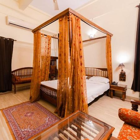 Sisodia Hotel & Resorts Jodhpur  Bagian luar foto