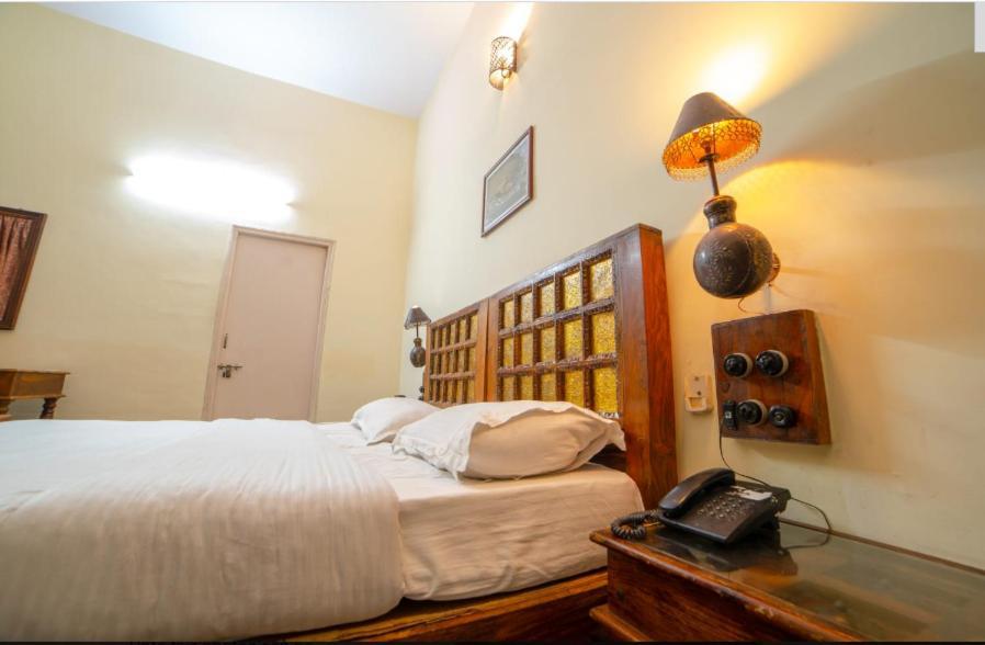 Sisodia Hotel & Resorts Jodhpur  Bagian luar foto
